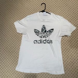 Adidas T-Shirt